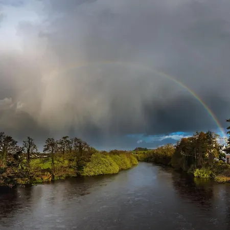 Guest house View House